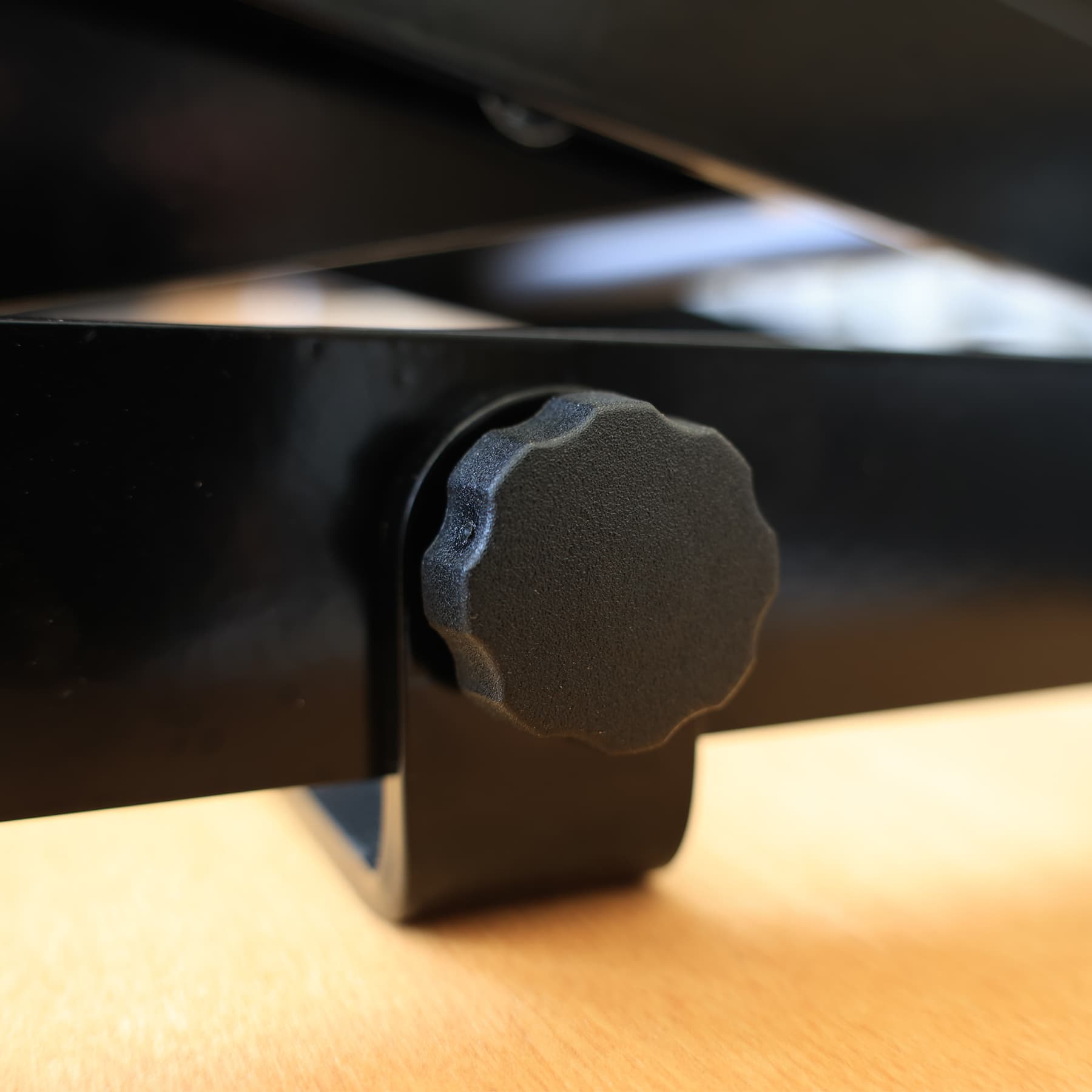 Ritualis Press textile A2 lino print press adjustable tilt view